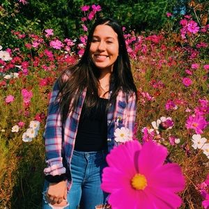 Meet your Posher, Evie